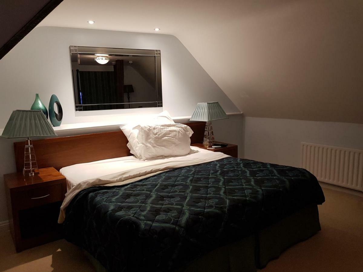 Ye Olde Red Lion Bed and Breakfast Newbury  Exteriör bild